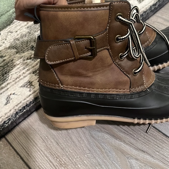 Boots - Picture 2 of 3